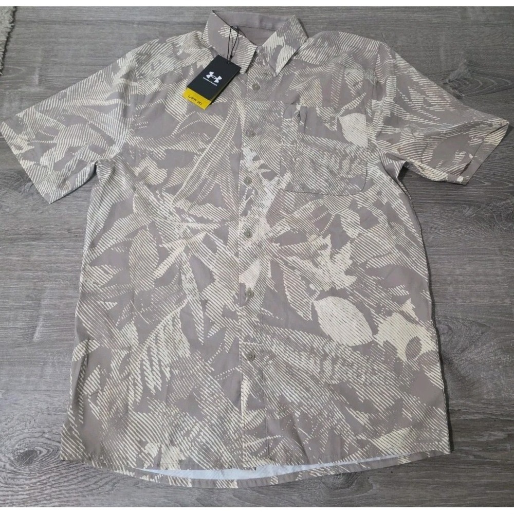 Under Armour Dockside SS Novelty UPF 30 Button Shirt Beige Sand Camo Color Sz M